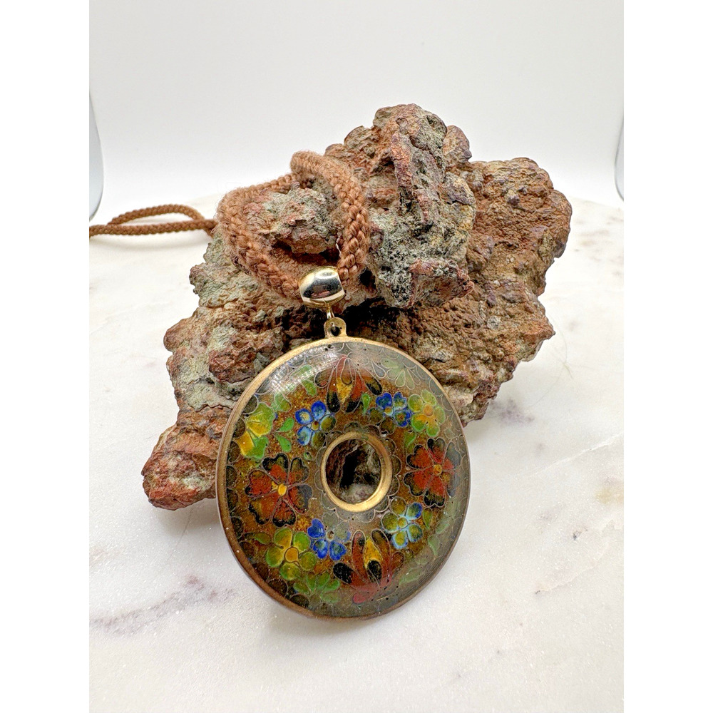 Vintage Cloisonné 1970s Large Hand Painted Enamel Floral Donut Pendant Necklace